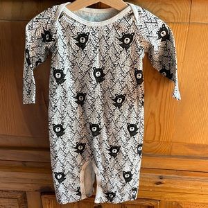 NWOT Winter Water Factory Long-sleeve romper - bears black - UNAVAILABLE on site
